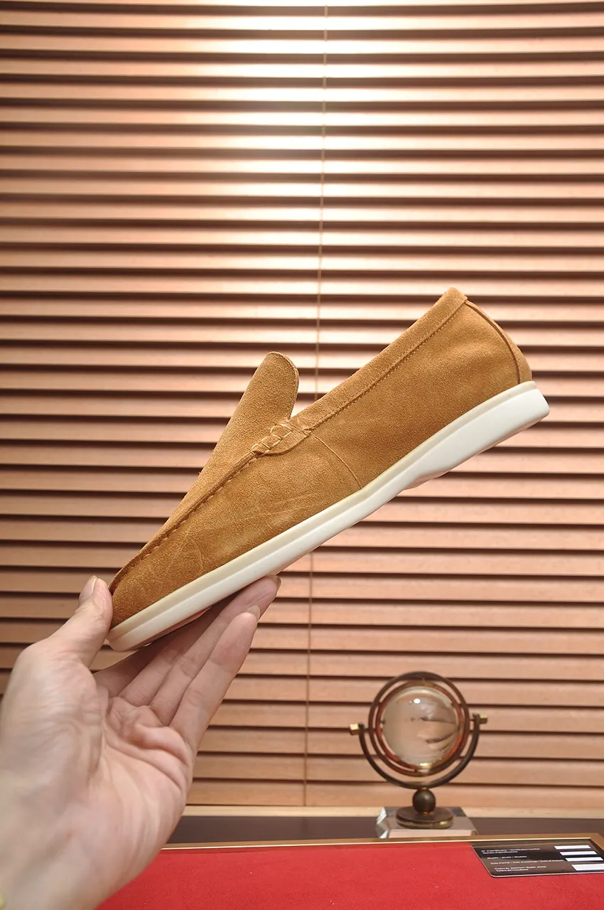 Men's shoes 💰400💶[𝐥𝐨𝐫𝐨 𝐏𝐢𝐚𝐧𝐚] [Couple model] High-end quality, affordable price, LP classic loafers, Italian treasure brand, the only brand that can match Hermès! Only after wearing it do we know that we can’t live up to our feet. Women’s code: 35-40 (customized sizes 34, 41, 42 are non-returnable) Men’s code: 38-44 (customized 45, 46, 47, 48 are non-refundable) Fabric: Customized imported cashmere Lining: Customized imported fetal cowhide Foot: Imported benzene-dyed calfskin Outsole: Exclusive original glass rubber outsole